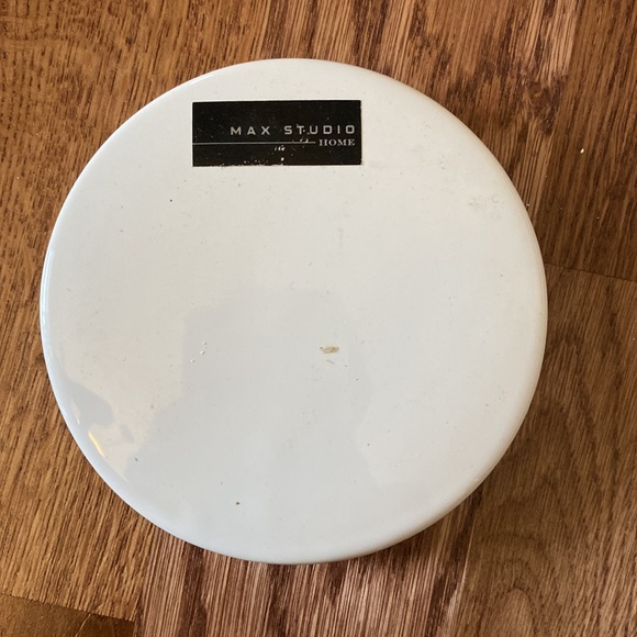 Max Studio Ceramic Jars - Picture 7 of 8